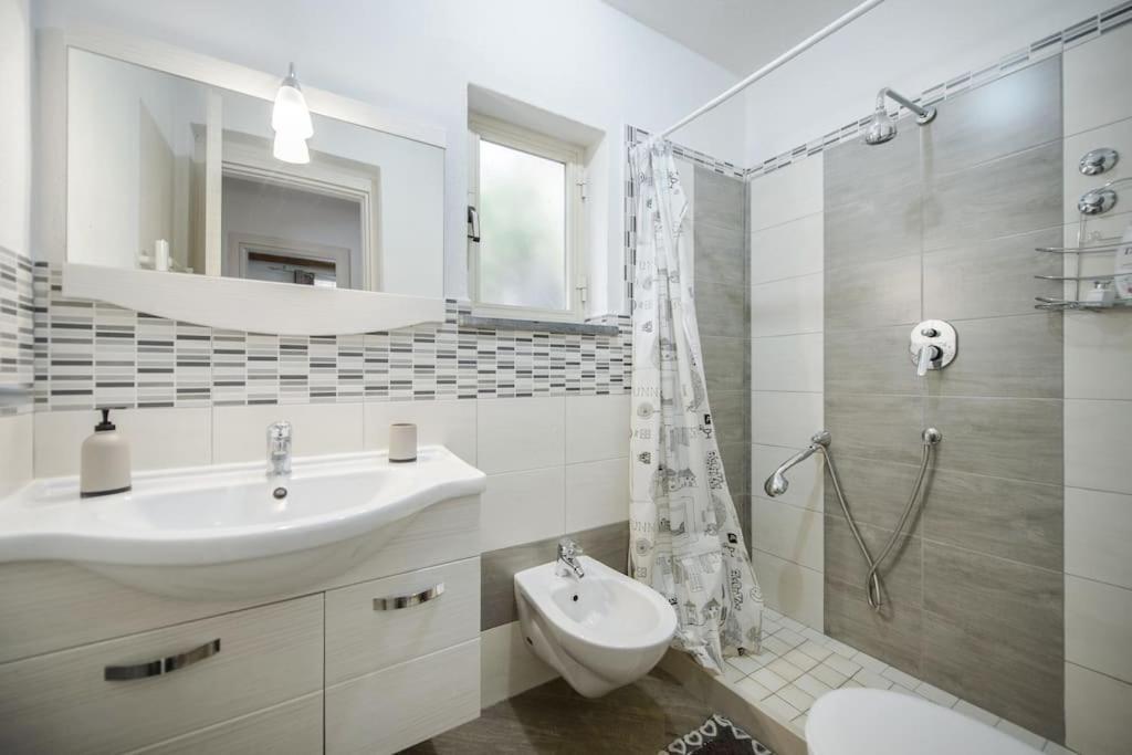 Casa Vacanza M&C Ischia Forio  Екстер'єр фото