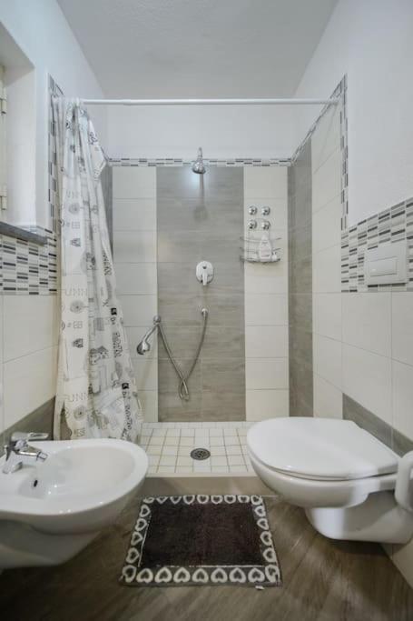 Casa Vacanza M&C Ischia Forio  Екстер'єр фото